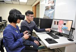 
Students of the Department of Medical Science using a VR system to study human anatomy.