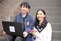 Chen Jiaxin (right) is a master’s student in the Institute of Computer Science and Hsu Zunlin (left) is a sophomore of the College of Electrical Engineering and Computer Science.
