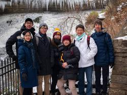 Wang Chun-yao (second from right) visiting his exchange students at the University of Minnesota.