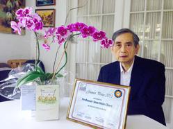  Dr. Chen Sow-hsin, recipient of the 2015 Guinier Prize awarded by the International Union of Crystallography.