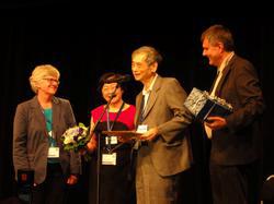  Dr. Chen Receiving the 2015 Guinier Prize at the 16th International Conference on Small-Angle Scattering in Berlin.