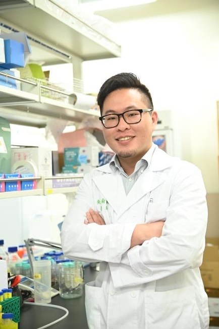 
Dr. Wu Yu-feng(吳俞鋒) is conducting research at NTHU relating to the development of a biofilm rapid testing procedure.