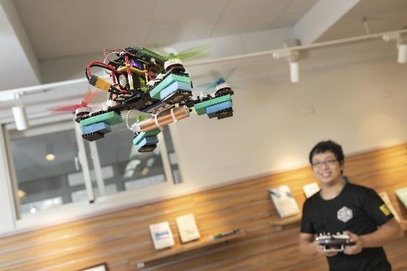 

The interdisciplinary research team has developed a biomimetic eye for use in drones, robots, and self-driving cars.