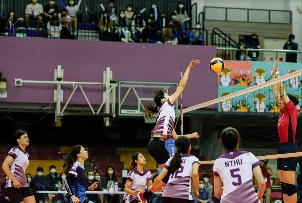 The NTHU women’s volleyball team came through with an impressive victory.
