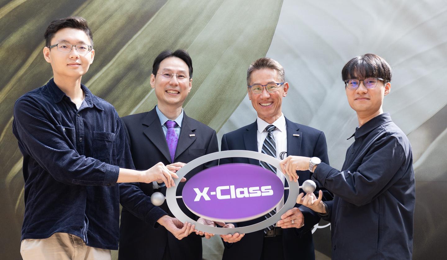 NTHU is currently implementing the X-Class provisions to make it easier for students to take courses outside their major. Left to right: Chen, Wu, Kao, and Wang.