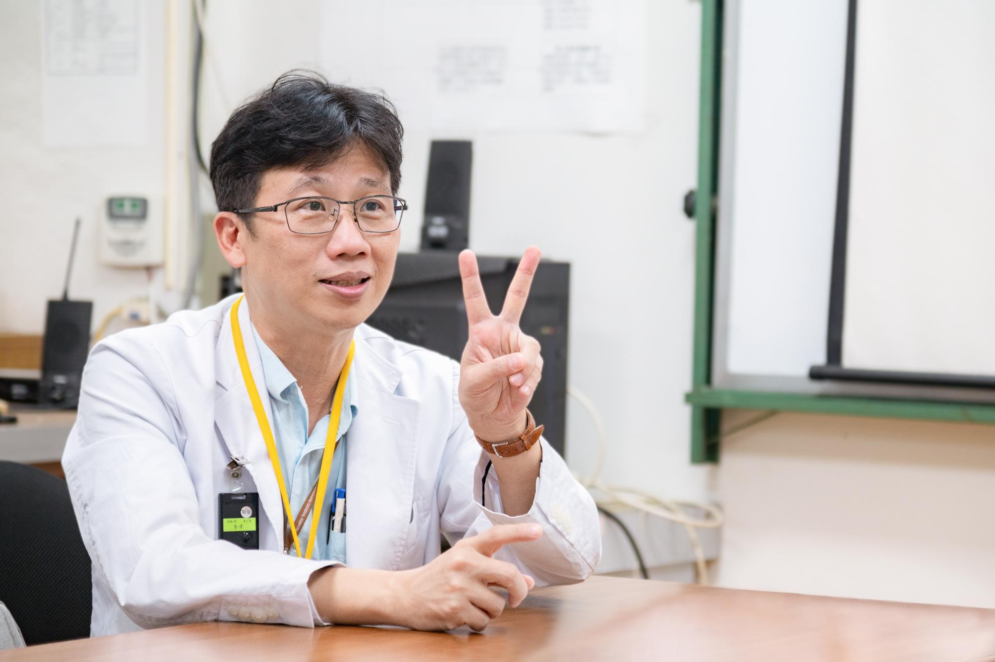 Dr. Yi-wei Chen (陳一瑋) from TVGH's Department of Heavy Particles & Radiation Oncology believes that the team's experience has greatly matured after treating nearly 300 patients.