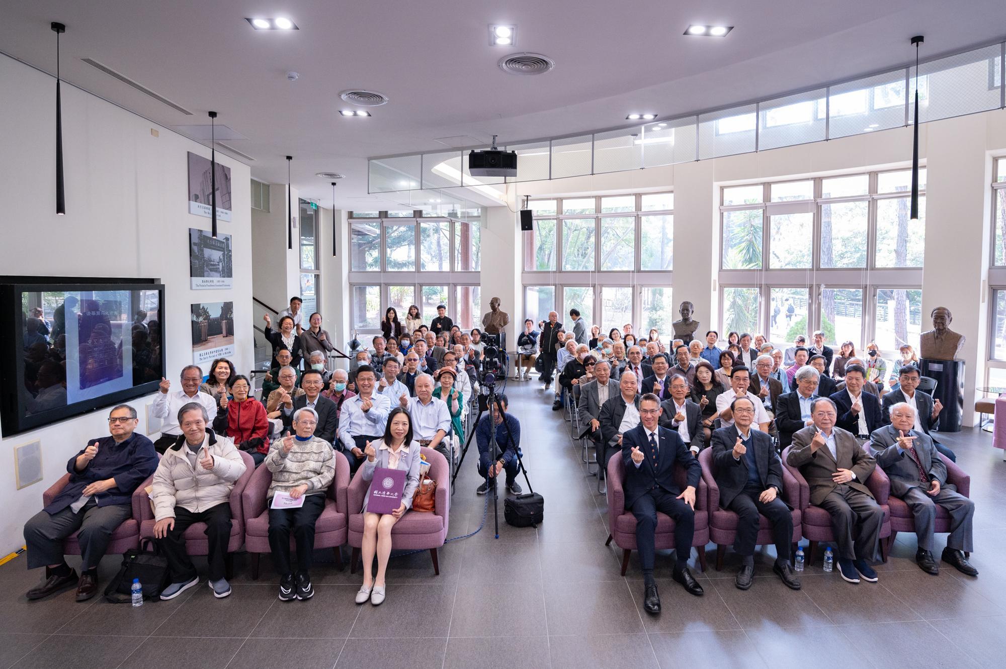 Friends, colleagues, and faculty gathered at the Hall of Fame to share their memories and interactions with Professor Yi-Yan Li (李怡嚴).