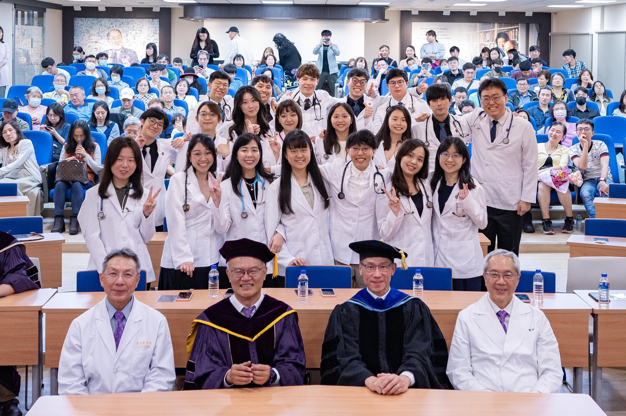 The faculty attended the inaugural White Coat Ceremony for the first class of medical students at NTHU.