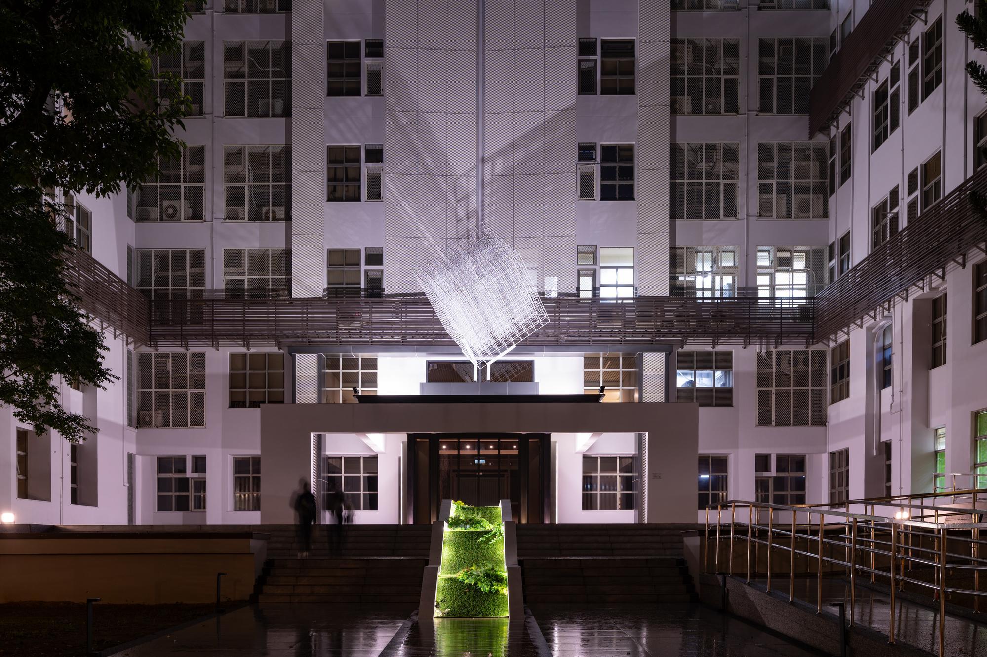 The artistic lighting design of the C. L. Liu Building adds to its charm, especially at night.