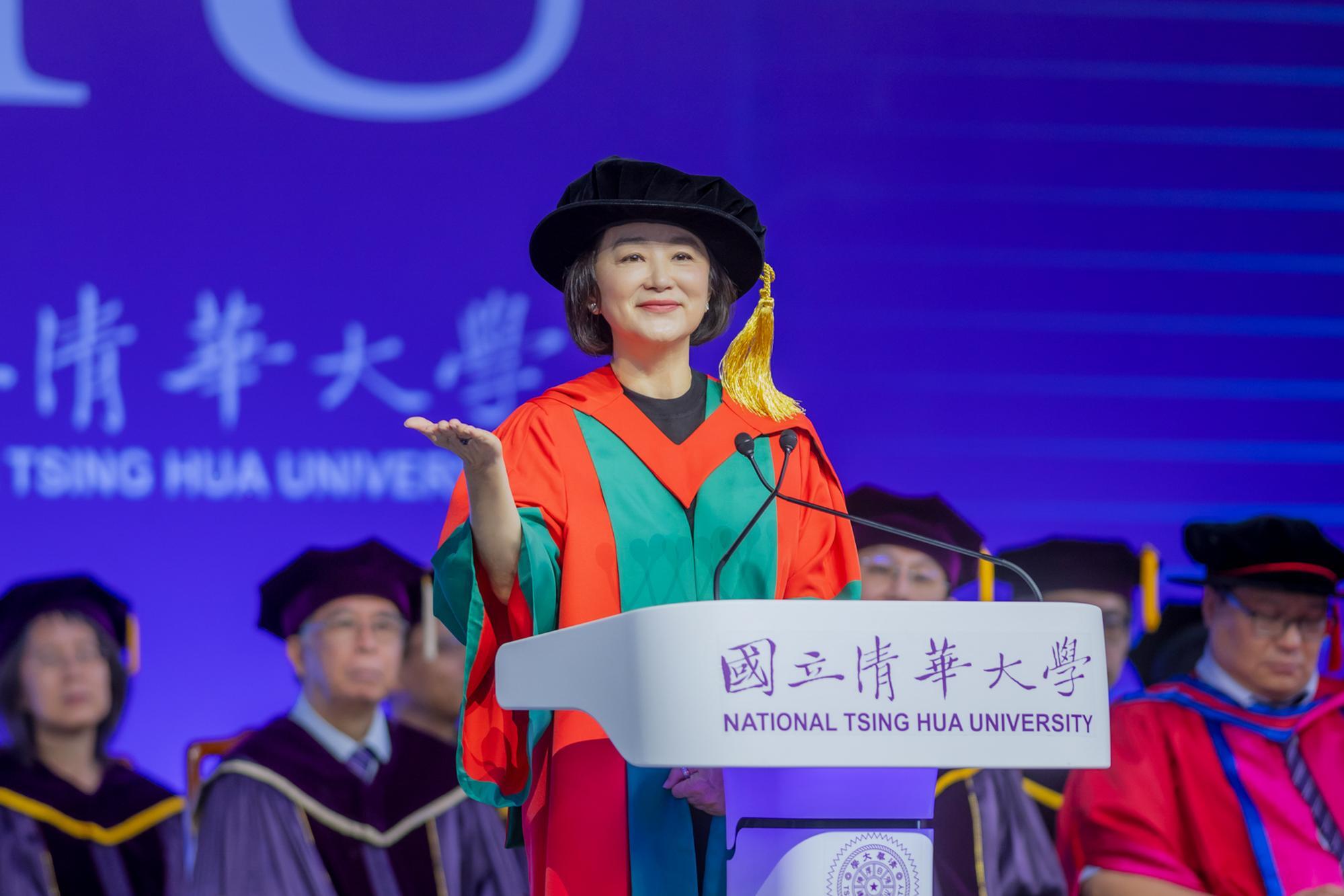 On June 15, Brigitte Lin (林青霞) delivered a speech at NTHU, sharing her insights on happiness.