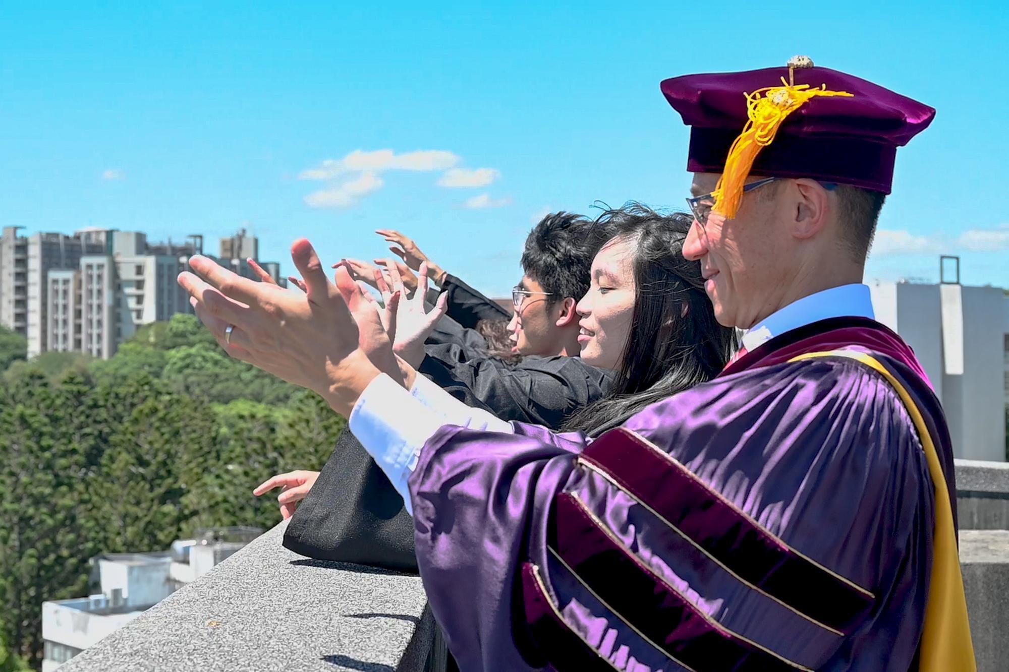 NTHU president Kao in a video encouraging freshmen to cultivate new abilities.