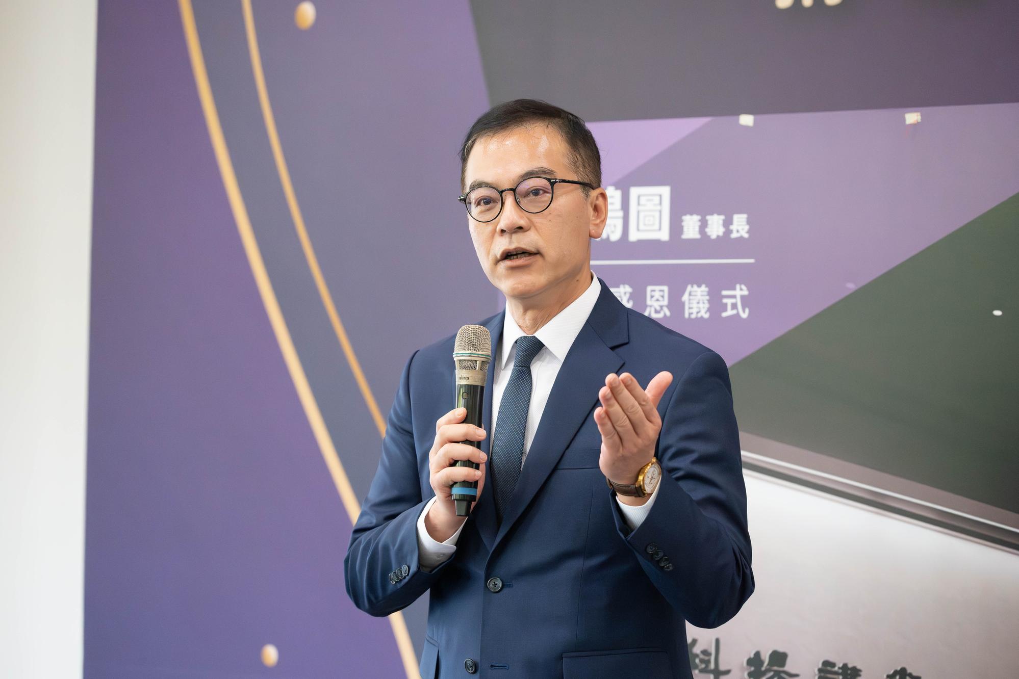 Dean Yu-Chen Hu expresses appreciation for Hung-Tu Wang and other supporters, noting their contributions to advancing the Global Top 100 Vision Initiative.