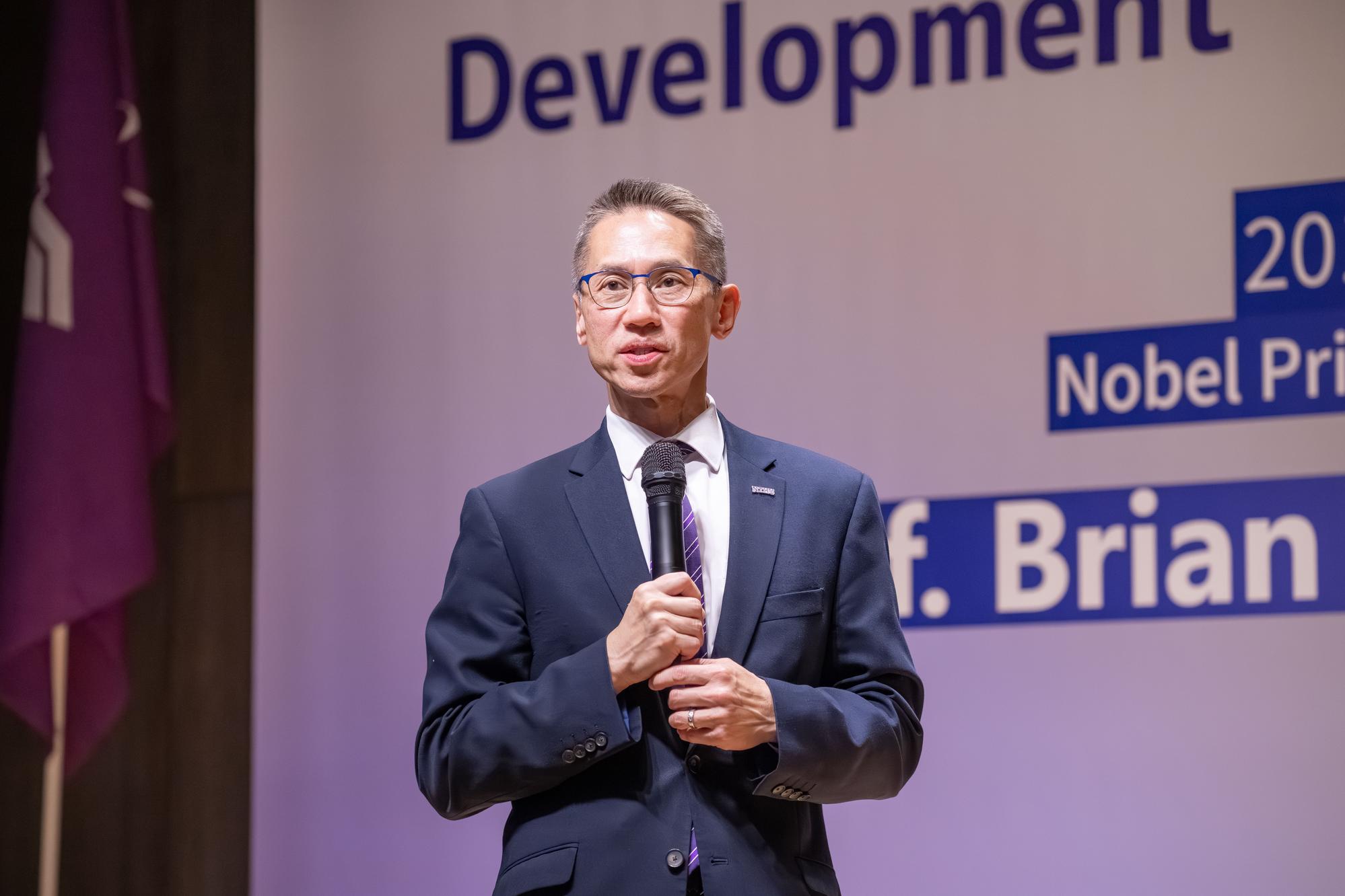 NTHU President W. John Kao noted that the “Nobel Laureate Lectures at NTHU” program has entered its 20th year, having hosted nearly 50 Nobel laureates to date.