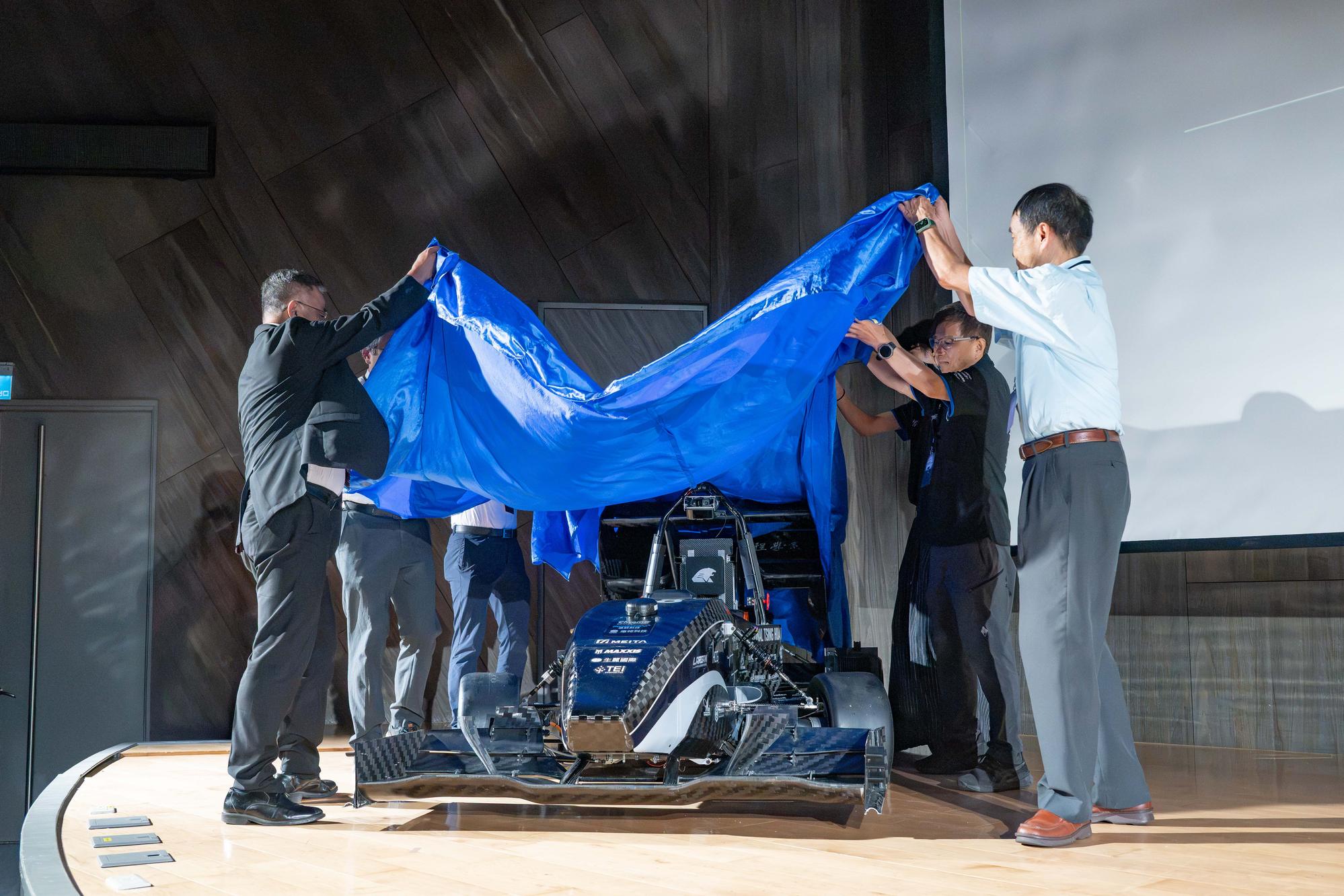 NTHU Racing Factory unveiled its 11th-generation Formula race car, TH11, on June 25. The new car features an upgraded autonomous driving system, extending its object detection range from 15 meters to 25 meters.