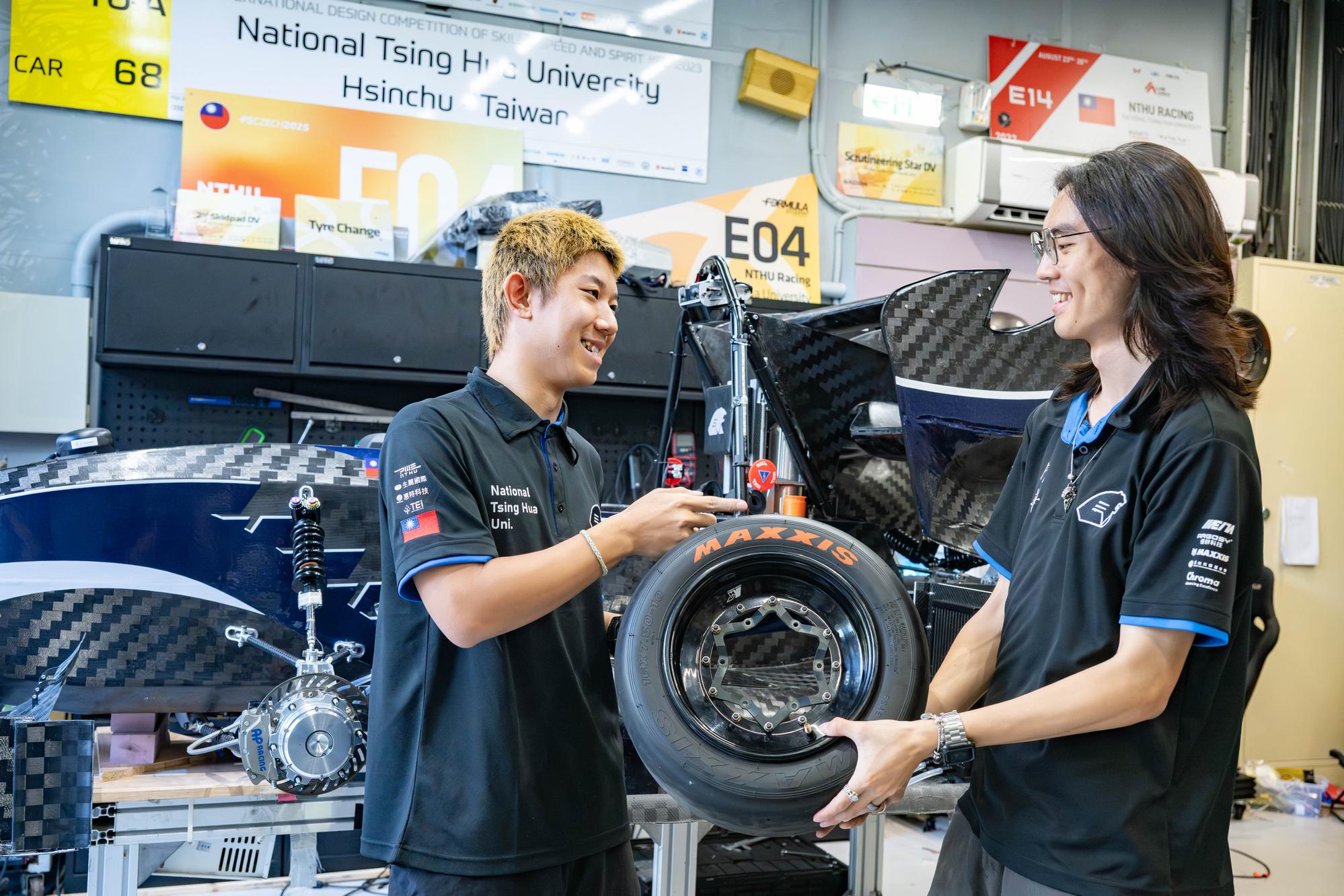 TH11 is fitted with custom 10-inch Formula Student slick tires developed in collaboration with MAXXIS Taiwan.