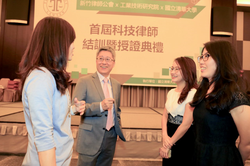 Fan Chien-Te (second from left) encouraged the participants to continue upgrading their skills.