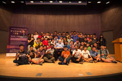 Professor Jerome Friedman (center) with Taiwanese students.
