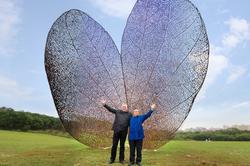 
Juanjo Novella (left) and President Hocheng Hong in front of Leaf.