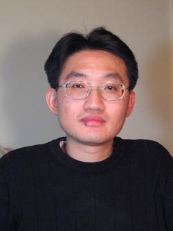Prof. Cheng Chao-Min of the Institute of Nano-engineering and Microsystems.