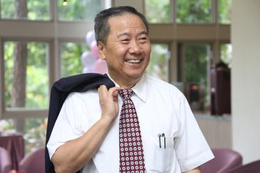  Dr. Huang Shu-min, Chair Professor and the director of the Institute of Anthropology 