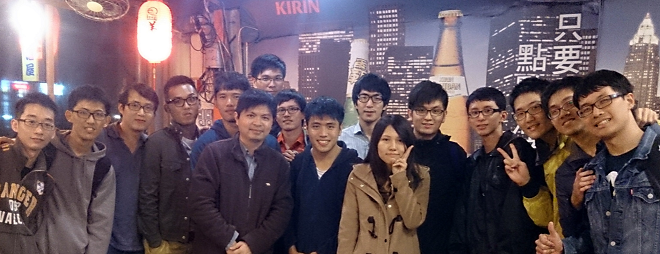 Professor Lee (sixth from the left) with his research team.