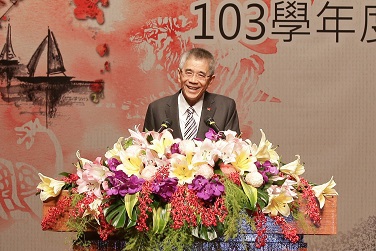 Chairman Chou Chun-Chi stressing that personal integrity is essential for achieving true success.
