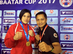 Chen Nien-chin (left) and her coach Ko Wen-ming at the Ulaanbaatar Cup 2017 boxing tournament. 