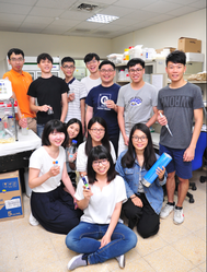 
Prof. Chiang Yun-wei of the Department of Chemistry and his research team.