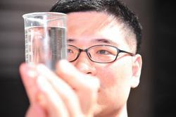 Chiang specializes in the study of water molecules.