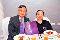 Ms. Chen Shu-chu and NTHU President Hocheng Hong.