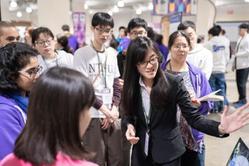 
Team leader Nicole Cheng explaining NTHU Formosa’s entry to the iGEM judges.